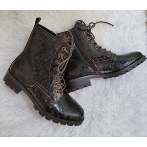 White Mountain Size 8 Danvers Combat Boots NEW